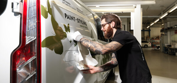 Paint Styling Hero Werbetechnik Fahrzeugbeschriftung
